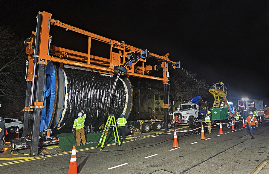 ▲ 대한전선이 자체 개발한‘방향전환 포설방식’이 투입된 미국 뉴욕 도심 내 공사 현장. ⓒ대한전선