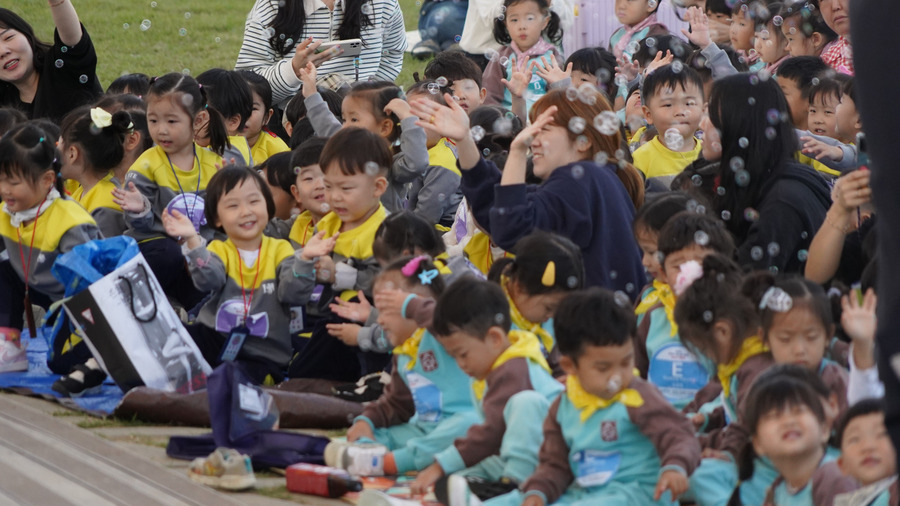 ▲ 달성군의 합계출산율(가임기 여성 1명이 평생 낳을 것으로 예상되는 평균 출생아 수)는 1.03명으로, 출생아 수 1,000명 이상 지자체 중 1위를 차지했다. 직전 분기(2023년 4분기) 국내 합계출산율이 사상 최초로 0.6명대로 떨어졌다는 소식과 대조되는 결과다.ⓒ달성군