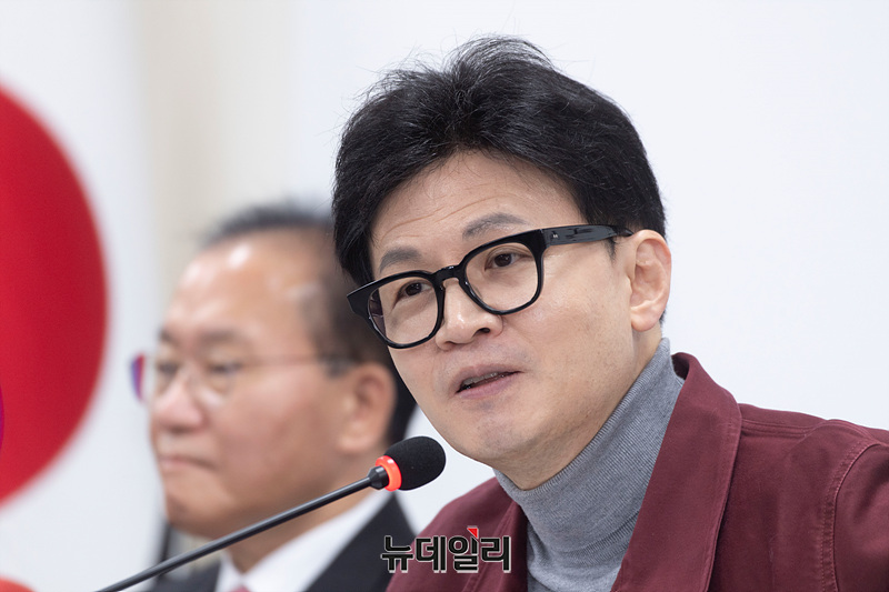▲ 한동훈 국민의힘 비상대책위원장이 7일 오전 서울 여의도 중앙당사에서 열린 비상대책위원회의에서 모두발언을 하고 있다.ⓒ서성진 기자