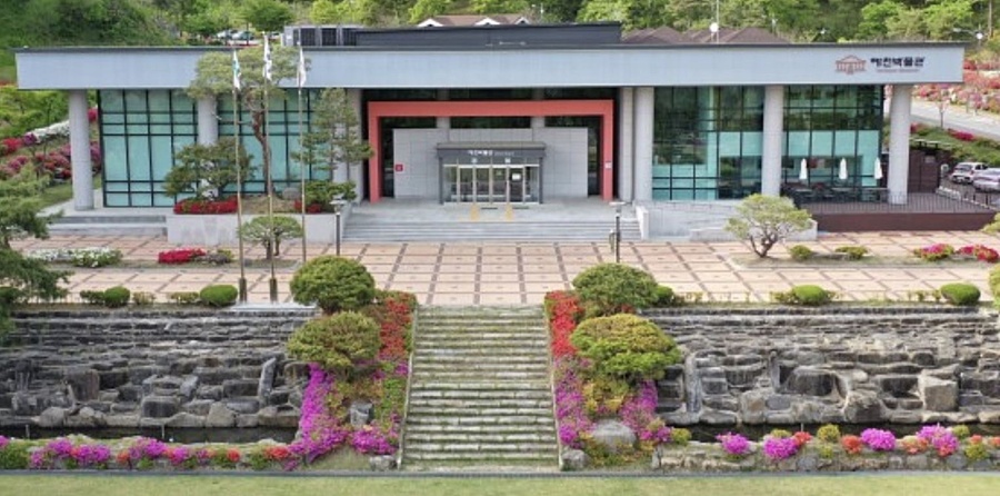 ▲ 예천군(군수 김학동) 예천박물관은 한국박물관협회에서 주관한 ‘2024년 공·사립·대학 박물관 국가문화유산 DB화 사업’에 최종 선정되어 박물관 소장 유물 정리를 위한 국비를 지원받는다.ⓒ예천군