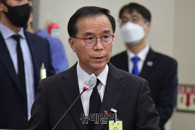 ▲ 김광호 서울경찰청장이 7일 국회에서 열린 행정안전위원회 전체회의에서 의원들 질문에 답변하고 있다. 2022.11.7 ⓒ이종현 기자