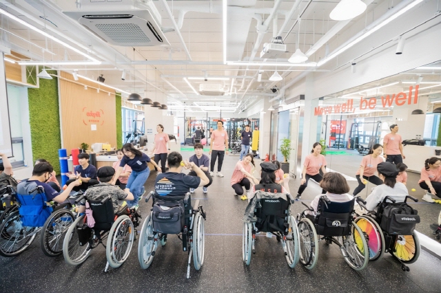 ▲ 상상인그룹 휠체어 사용 아동 신체발달 프로젝트. ⓒ상상인