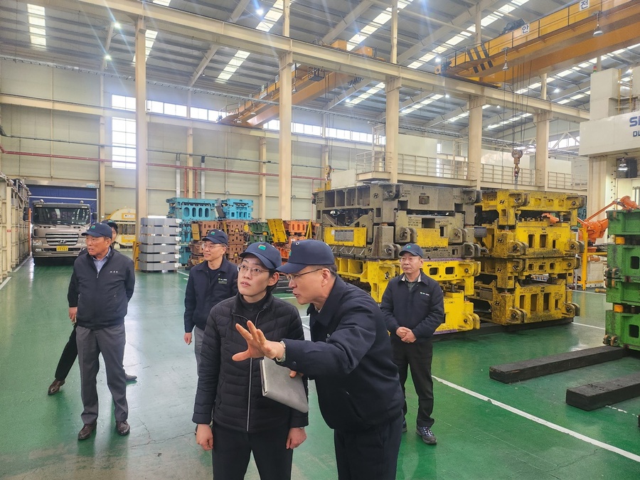 ▲ 국민의힘 조지연 예비후보는 12일 산업단지 소재 제조기업들을 방문해 업계의 현안 및 애로사항을 들었다.ⓒ조지연 예비후보실