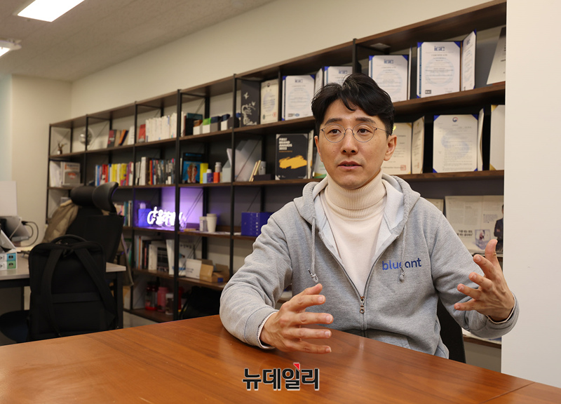 ▲ 김성현 한국디지털헬스산업협회 이사(블루앤트 대표)가 21대 국회에서 비대면진료 법제화가 이뤄져야 한다고 발언하고 있다. ⓒ정상윤 기자