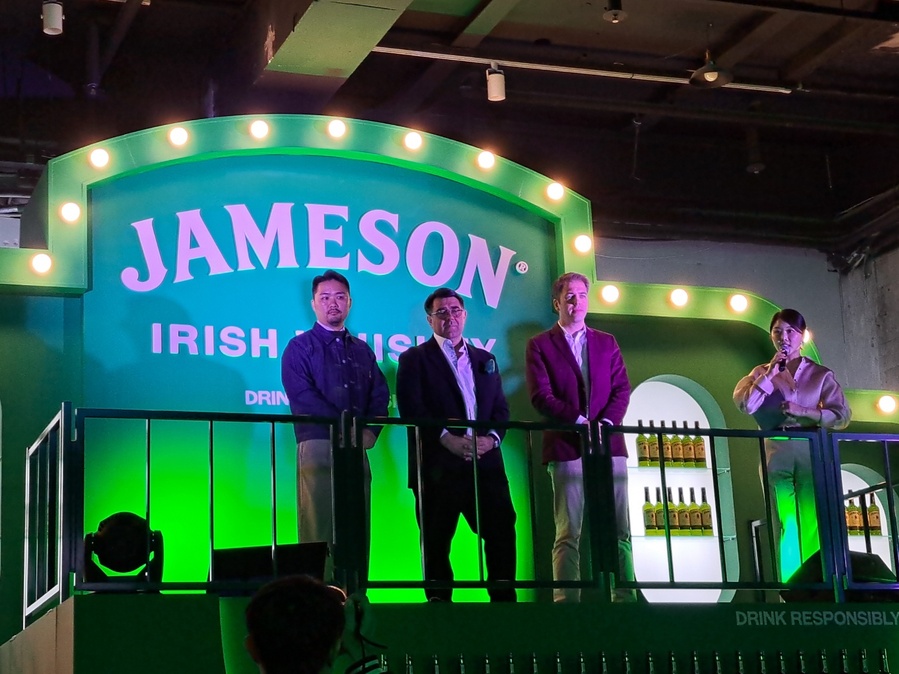 ▲ 14일 서울 마포구 제임슨 마당에서 진행된 기자간담회에서 (왼쪽부터) 김진식 브랜드 마케팅 팀장, 프란츠 호튼 대표, 미구엘 마케팅 디렉터가 질문에 답하고 있다.ⓒ조현우 기자