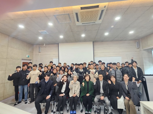 ▲ 선린대학교 국제교류교육센터는 지난 13일 오전 10시 30분  만나관 2층 세미나실에서 ‘2024 한국어과정 봄학기 입학식 및 오리엔테이션’을 가졌다.ⓒ선린대