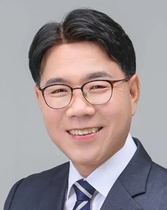 ▲ 더불어민주당 충남 천안을 이재관 예비후보.ⓒ이재관 선거사무소