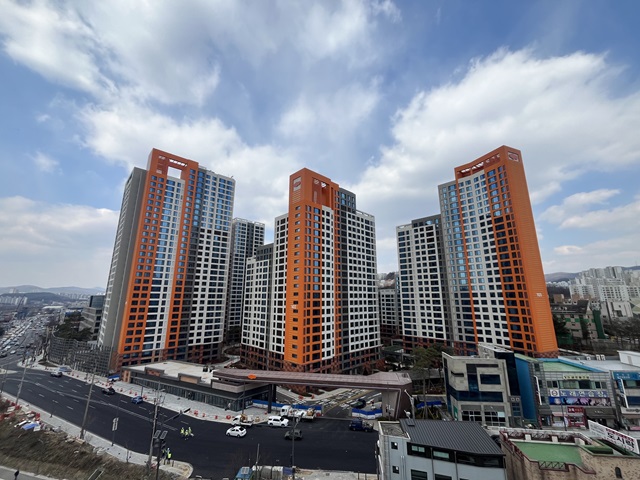 입주 앞둔 'e편한세상 용인역 플랫폼시티'…사전점검 호평