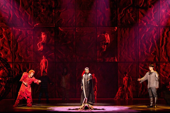 ▲ 뮤지컬 '노트르담 드 파리' 공연 장면.ⓒ마스트인터내셔널