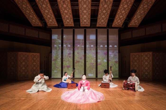 ▲ 효명세자가 남긴 시조 '잠룡' 공연 모습.ⓒ국립국악원