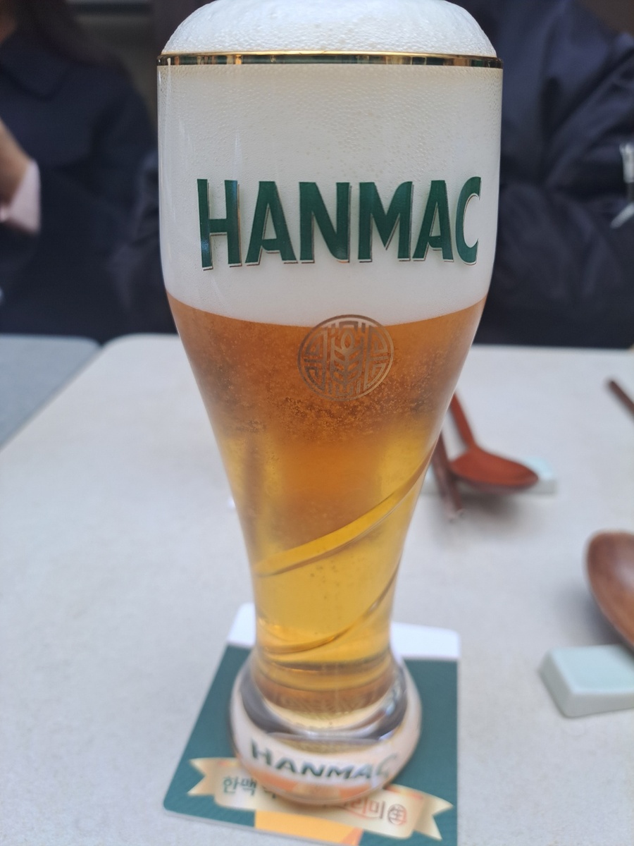 ▲ 시음회에서 선보인 한맥 엑스트라 크리미 생(生) 제품ⓒ조현우 기자