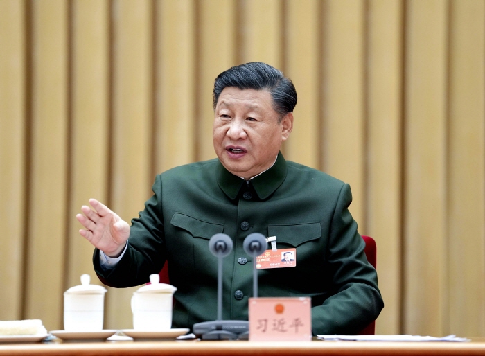 ▲ 시진핑 중국 국가주석이 지난 2023년 3월 8일 중국 베이징에서 열린 제14차 전국인민대표대회(전인대) 1차 회의 인민해방군(PLA)과 인민무장경찰대표단 전체 회의에 참석해 발언하는 모습. 시 주석은 