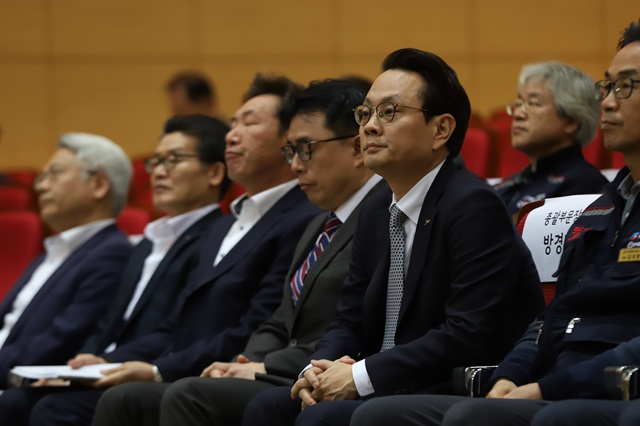 ▲ 28일 대전시 KT&G 본사에서 진행된 정기 주주총회에 참석한 방경만 KT&G 사장.ⓒKT&G