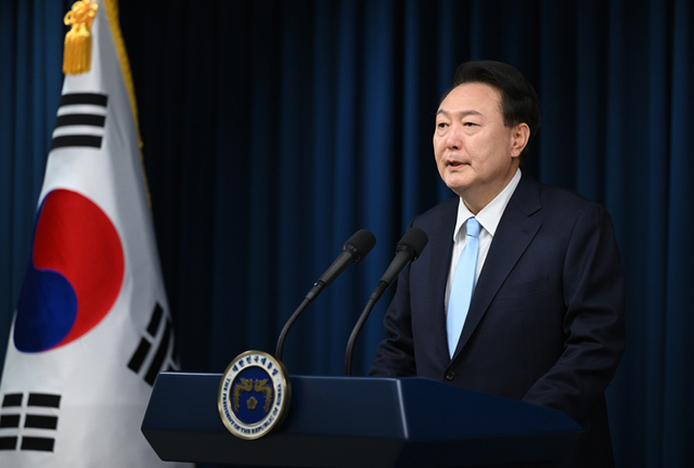 ▲ 윤석열 대통령이 1일 서울 용산 대통령실에서 대국민 담화 '국민께 드리는 말씀'을 발표하고 있다. (사진=대통령실 제공) ⓒ뉴시스