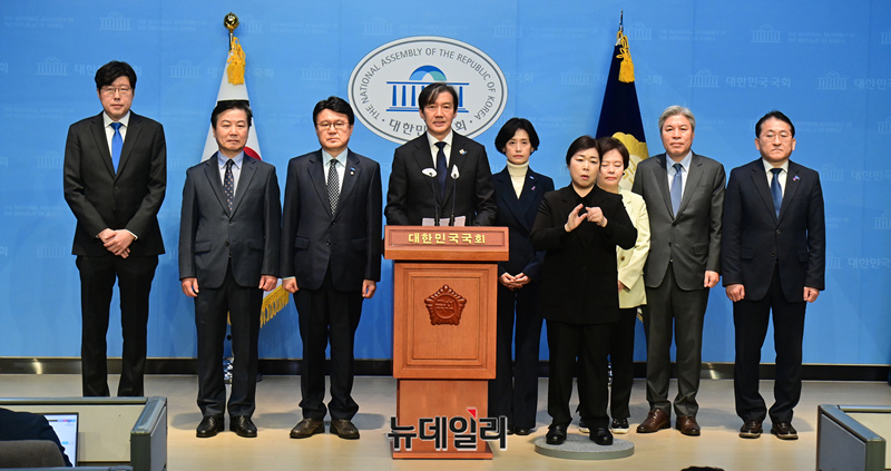 ▲ 조국 조국혁신당 대표가 지난달 27일 국회 소통관에서 검찰 등 권력기관 개혁 관련 기자회견을 하고 있다. ⓒ뉴데일리DB