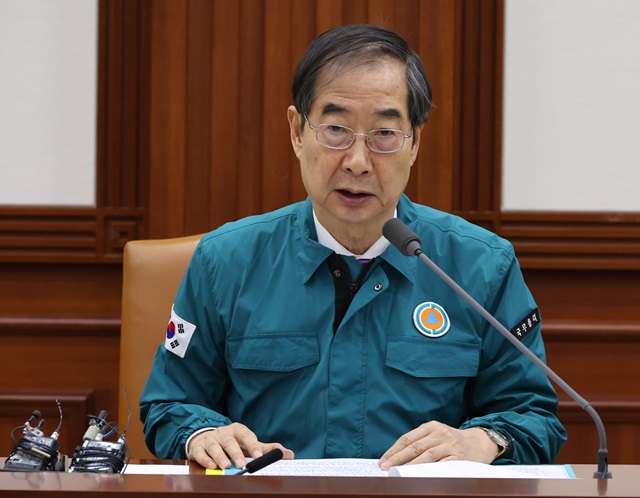 ▲ 한덕수 국무총리가 5일 오전 서울 종로구 정부서울청사에서 열린 의사집단행동 중앙재난안전대책본부(중대본) 회의에 참석해 발언하고 있다. 2024.04.05. ⓒ뉴시스