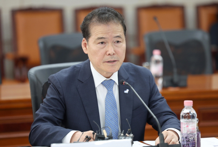 ▲ 김영호 통일부 장관이 5일 서울 종로구 통일부 남북관계관리단 회담장에서 열린 6.25전쟁 유엔참전국 주한 대사 초청 정책설명회에서 인사말을 하고 있다. ⓒ뉴시스