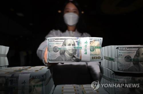 원·달러환율 장중 1400원↑… 외환당국 공식 구두개입