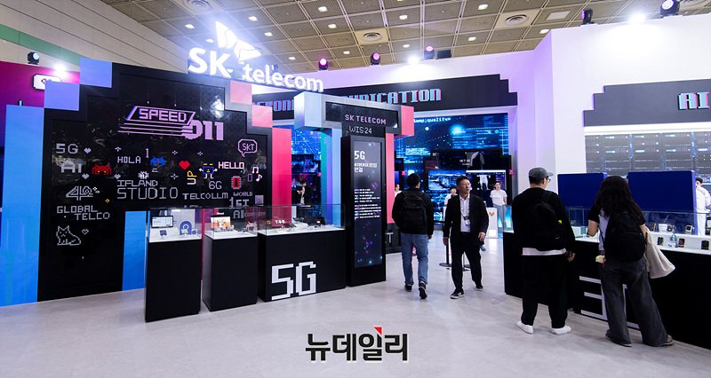 [포토] 'AI가 만드는 일상의 혁신'...월드IT쇼 코엑스서 개최