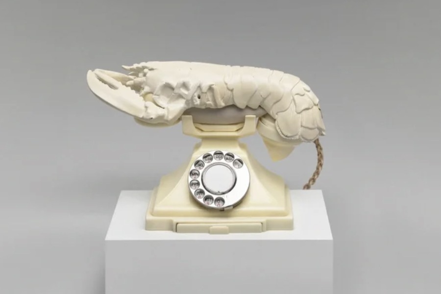 ▲ 살바도르 달리의 '바닷가재 전화기'를 본떠 만든 전화기. ©The Dalí Museum