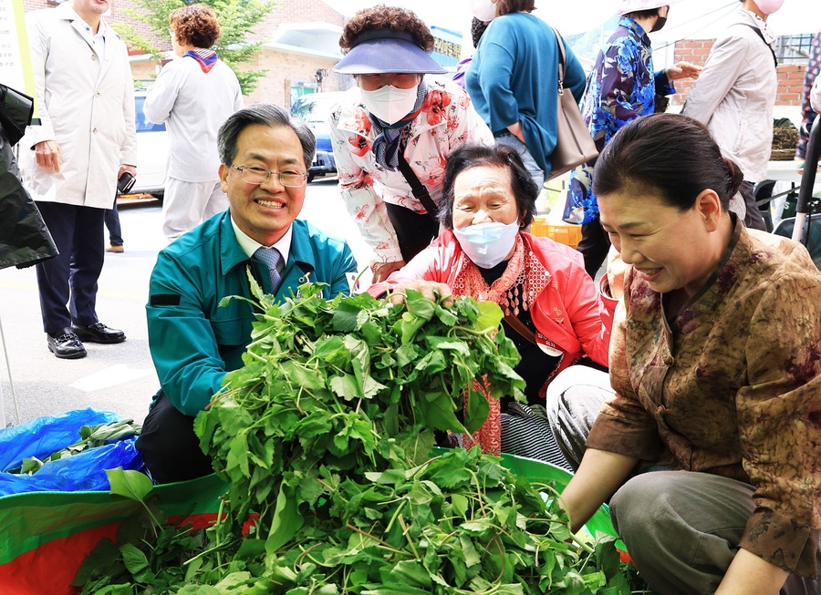 ▲ 영양군(군수 오도창)은 다가오는 5월 9일부터 12일까지 4일간 영양읍 일원과 일월산에서 제19회 영양 산나물축제를 주최한다.ⓒ영양군