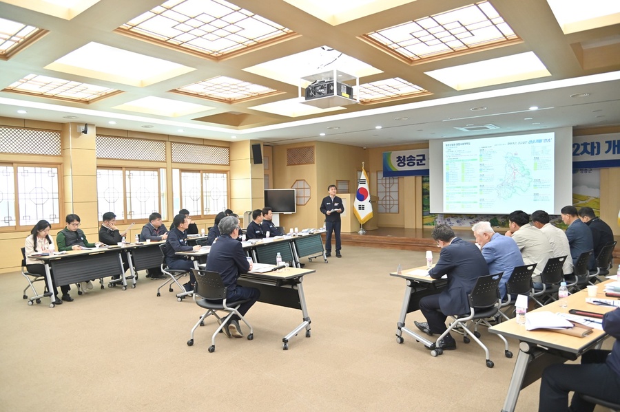 ▲ 청송군(군수 윤경희)은 지난 19일 군청 제1회의실에서 농촌협약위원회 및 행정협의회를 동시에 개최했다.ⓒ청송군