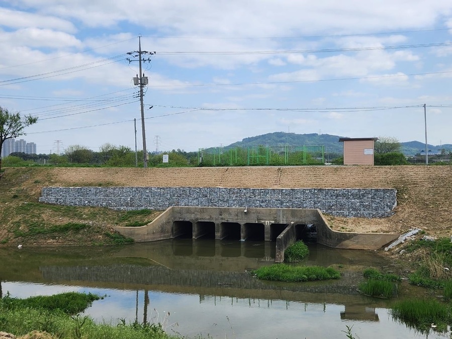 ▲ 지난해 수해로 피해를 본 청주시 석남천의 복구 후 모습.ⓒ청주시