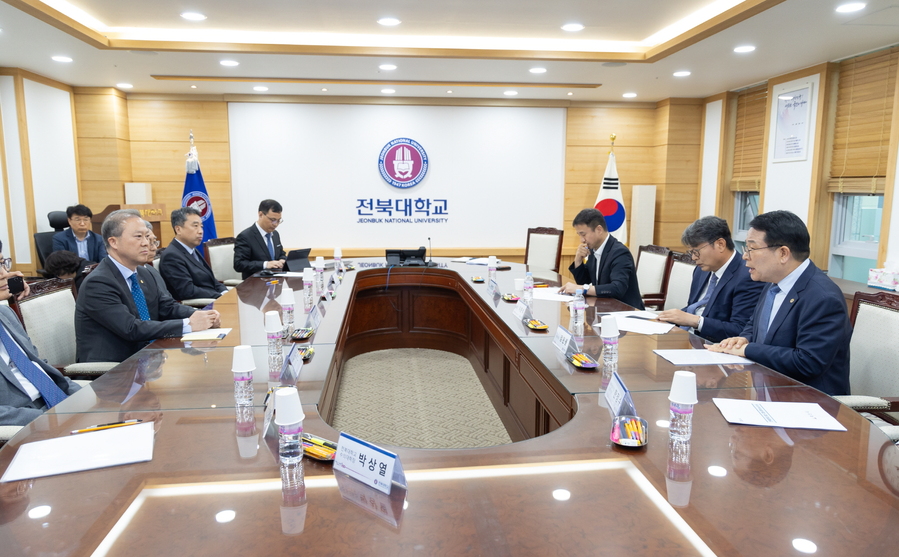 ▲ 익산시와 전북대학교가 '익산캠퍼스 정원 축소 계획'을 철회하기로 합의했다.ⓒ익산시