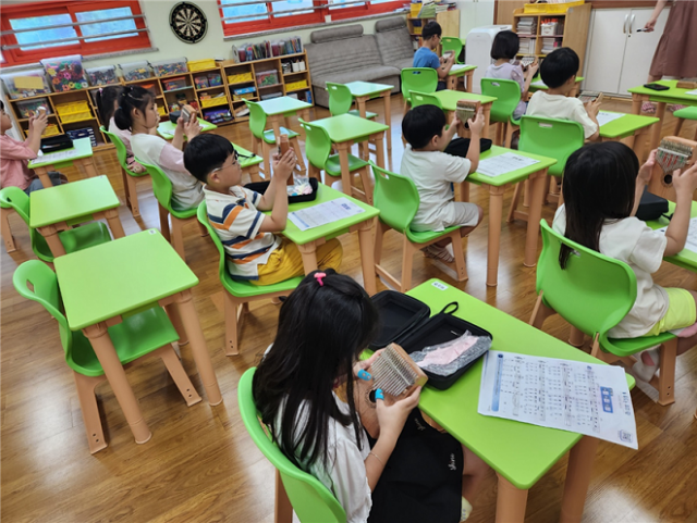 ▲ 한 초등학교에서 '늘봄학교' 교육을 받고 있는 학생들 모습.ⓒ뉴데일리DB