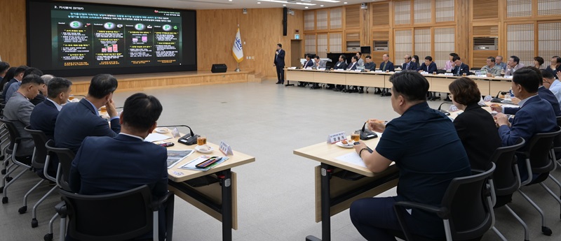 ▲ 논산 딸기산업 육성을 위한 기본계획 수립 용역 최종보고회.ⓒ논산시