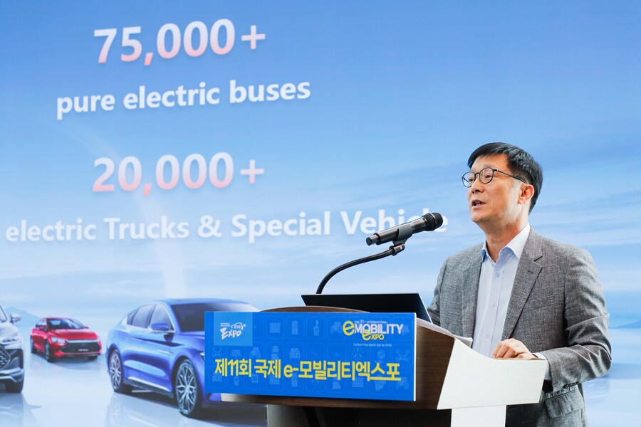 ▲ 노원호 BYD코리아 상용차 대표는 이날 주제발표 중 하반기 국내 진출에 대해 언급했다. ⓒ한국자동차기자협회