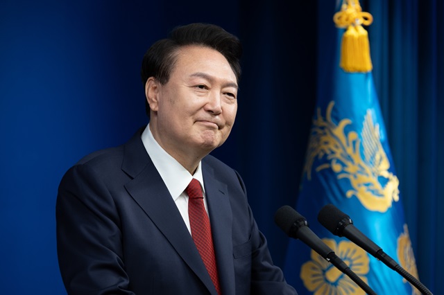 ▲ 윤석열 대통령이 9일 서울 용산 대통령실 청사 브리핑룸에서 취임 2주년 기자회견을 하고 있다. (사진=대통령실 제공) 2024.05.09. ⓒ뉴시스