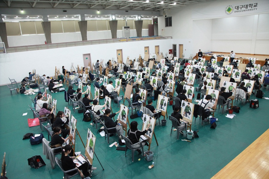 ▲ 대구대학교(총장 박순진)가 재능있는 예비 디자이너 및 미술 작가를 발굴·육성하기 위해 전국 중·고교생이 참가하는 미술실기대회를 열었다.ⓒ대구대