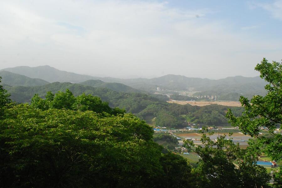 ▲ 오봉산 정상에서 바라본 송곡리 일대.ⓒ진경수 山 애호가