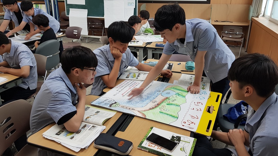 ▲ ‘학생이 주체가 되는 수업, 깊이 있는 학습이 일어나는 수업 실현’이라는 비전 아래 2024학년도 경북형 중등 질문·탐구 수업에 주력하고 있는 경북교육청(교육감 임종식)은 5월 스승의 날을 맞이해 비전 실현을 위한 382명의 ‘2024 신(新) 퇴계 교사단’을 선정했다.ⓒ경북교육청