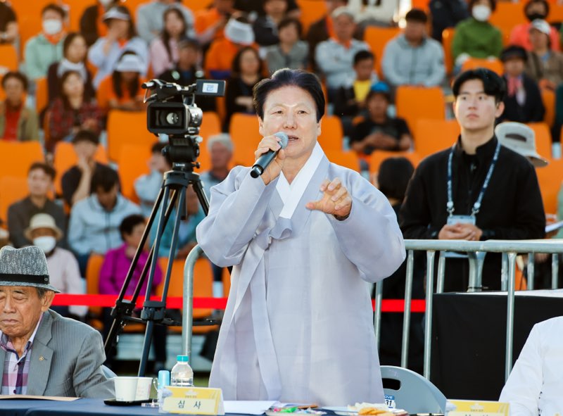 ▲ 이병환 성주군수가 축제 개막식에서 인사말을 하고 있다.ⓒ성주군