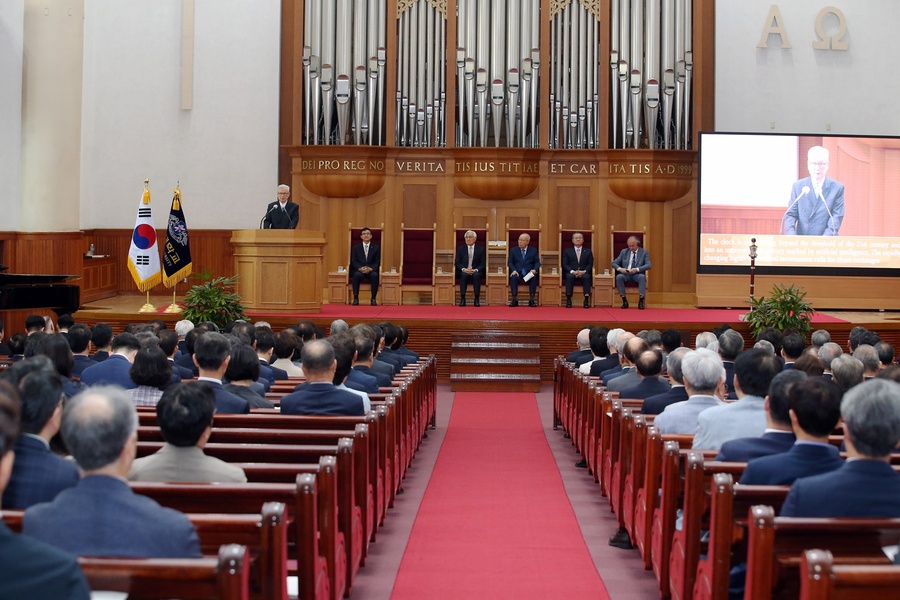 ▲ 계명대가 창립 125주년을 맞아 ‘지켜온 125년의 큰빛, 비상할 125년의 계명’이라는 슬로건과 함께 다시 한번 도약을 위한 기념식을 가졌다.ⓒ계명대