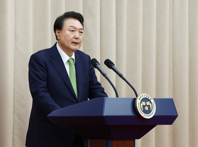 ▲ 윤석열 대통령이 22일 서울 서초구 대한민국학술원에서 열린 개원 70주년 기념식에서 축사하고 있다. 2024.05.22. ⓒ뉴시스