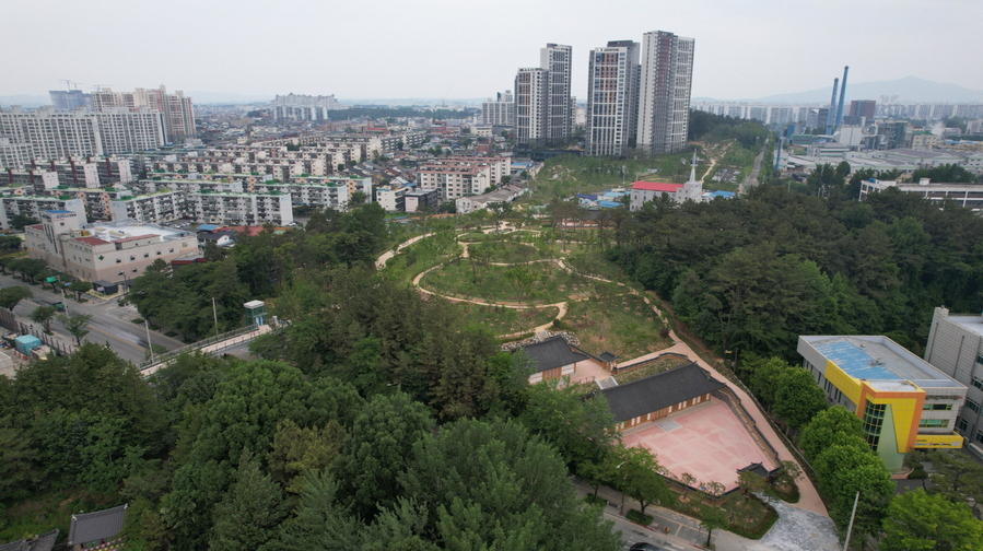 ▲ 도심 속 푸른 숲, 마동공원 전경.ⓒ익산시