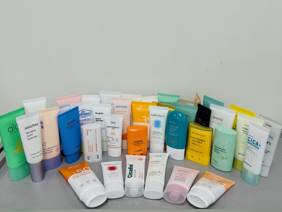 ▲ 경상북도보건환경연구원은 올해 2월부터 5월까지 관내에서 판매되고 있는 자외선차단제 40건을 수거해 안전성 검사를 실시한 결과, 모든 제품이 안전성 기준에 ‘적합’했다.ⓒ경북도