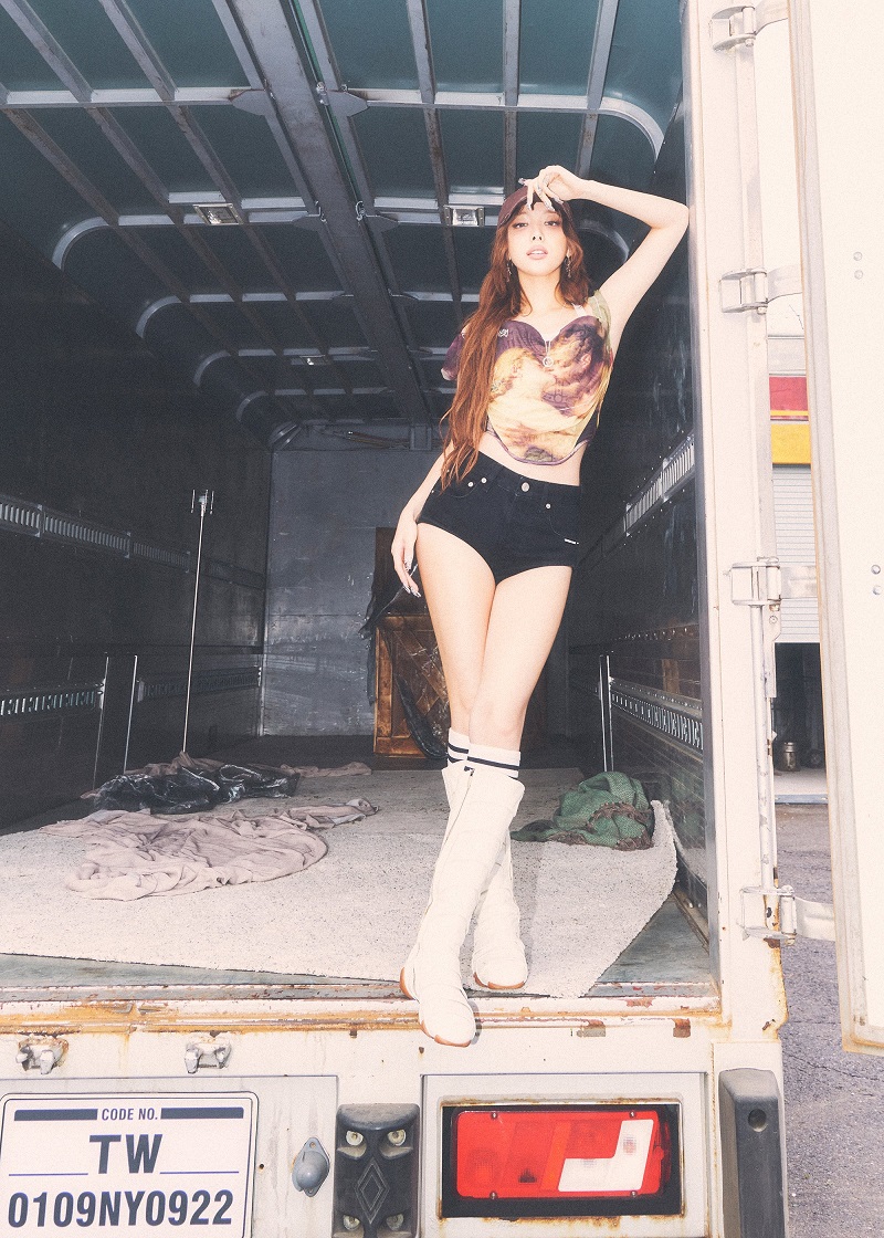 ▲ 트와이스의 나연이 두 번째 솔로 미니앨범 'NA(나)'로 컴백했다. ⓒJYP엔터테인먼트