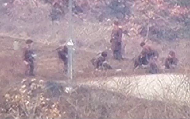 ▲ 북한군이 전선지역에서 다양한 작업을 하고 있다. ⓒ합동참모본부 제공