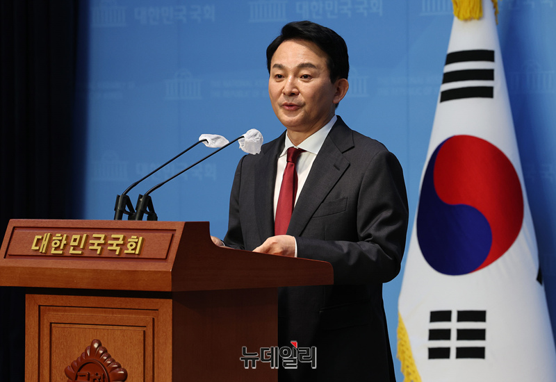 ▲ 원희룡 전 국토교통부 장관이  23일 오후 국회 소통관에서 7월 개최되는 전당대회에서 선출할 당대표에 출마 선언을 하고 있다. ⓒ정상윤 기자