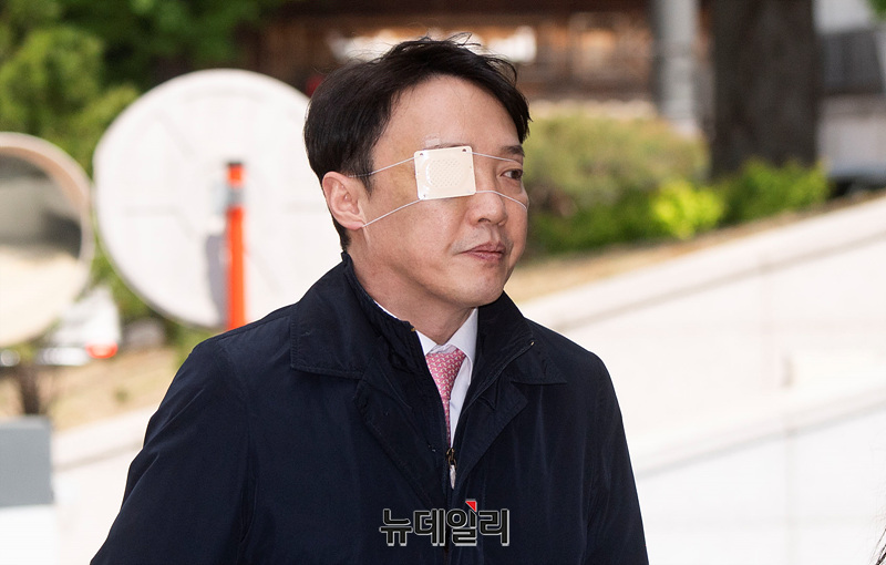 ▲ 이정섭 검사가 지난 5월8일 오후 서울 종로구 헌법재판소에서 열린 자신의 탄핵 사건 변론기일에 출석하고 있다. ⓒ서성진 기자