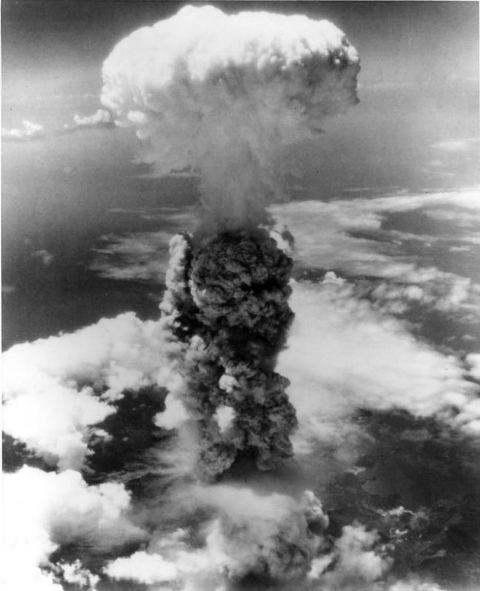 ▲ 제2차 세계대전 당시인 1945년 8월 6일 미국이 일본 히로시마 상공에 원자폭탄 '리틀 보이'를 투하했다. ⓒ국방홍보원