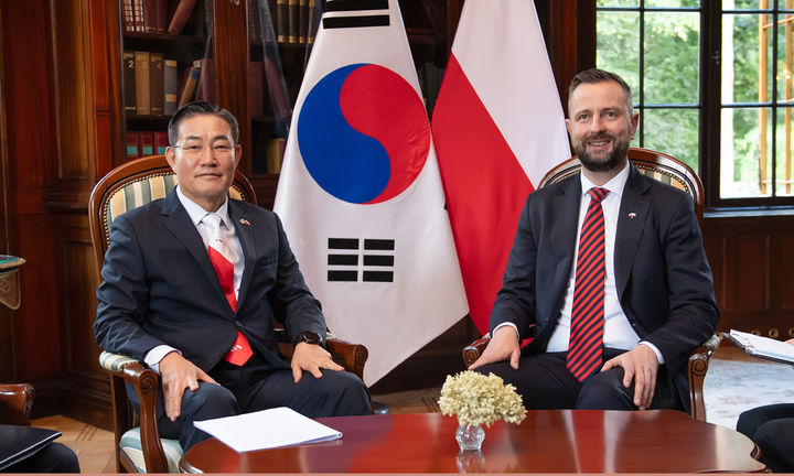 ▲ 한국과 폴란드 국방부 장관이 올해 6월 회동한 모습. ⓒ뉴시스