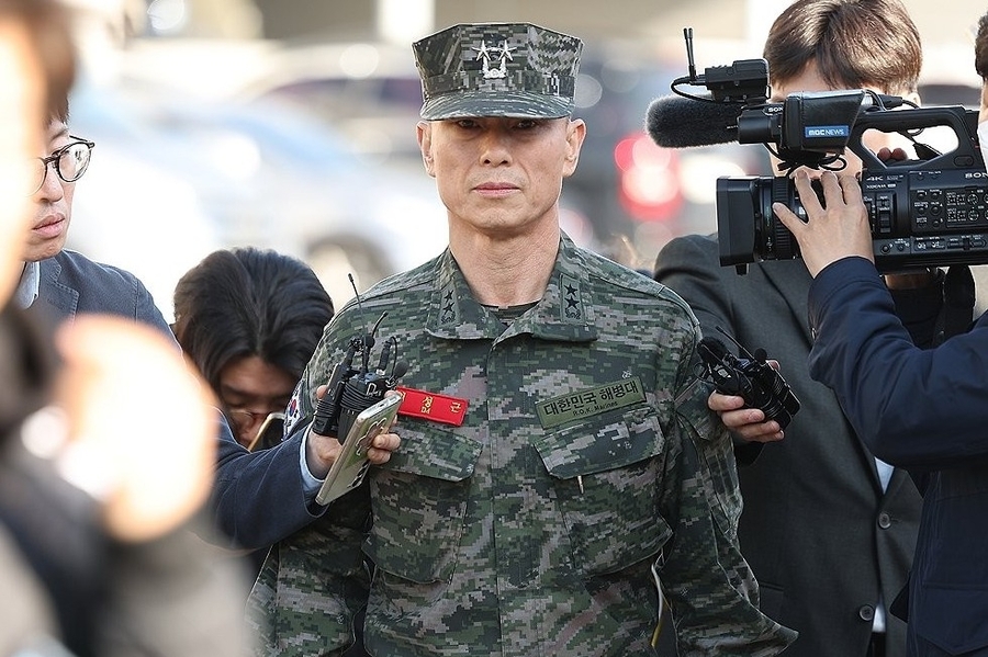 ▲ 밤샘 조사 마치고 귀가하는 임성근 전 사단장. ⓒ연합뉴스