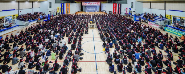 ▲ 전국삼성전자노동조합이 22일 용인 삼성기흥캠퍼스에서 총궐기대회를 열고 있다ⓒ전국삼성전자노동조합