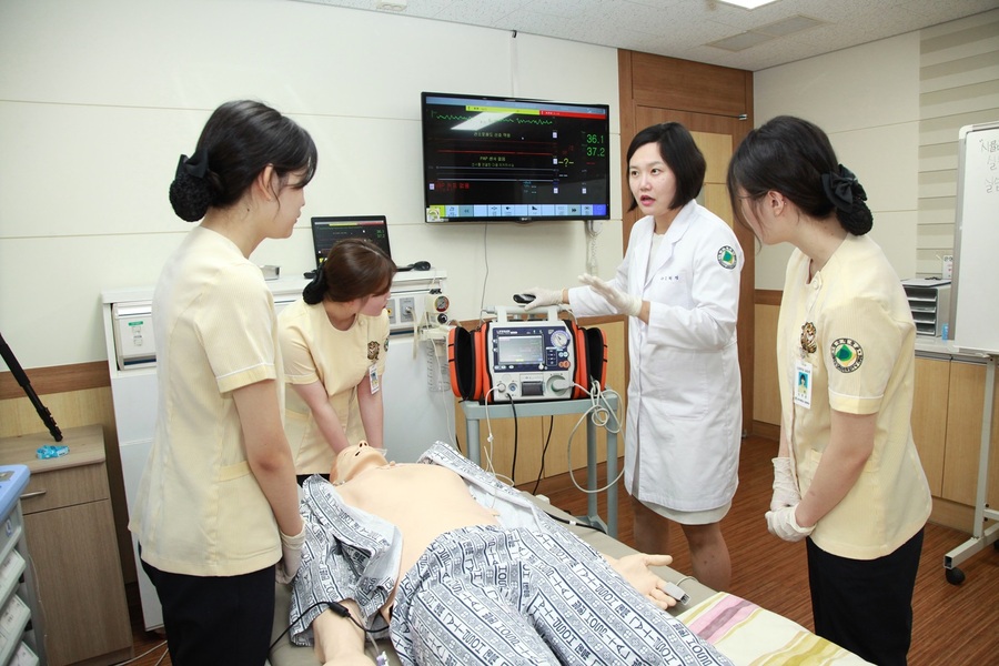 ▲ 대구대학교 간호대학(학장 장군자)이 한국간호교육평가원이 주관한 ‘2024년 상반기 4주기 간호교육인증평가’에서 간호학 학사학위 프로그램 5년 인증(2024~2029년)을 최근 받았다.ⓒ대구대