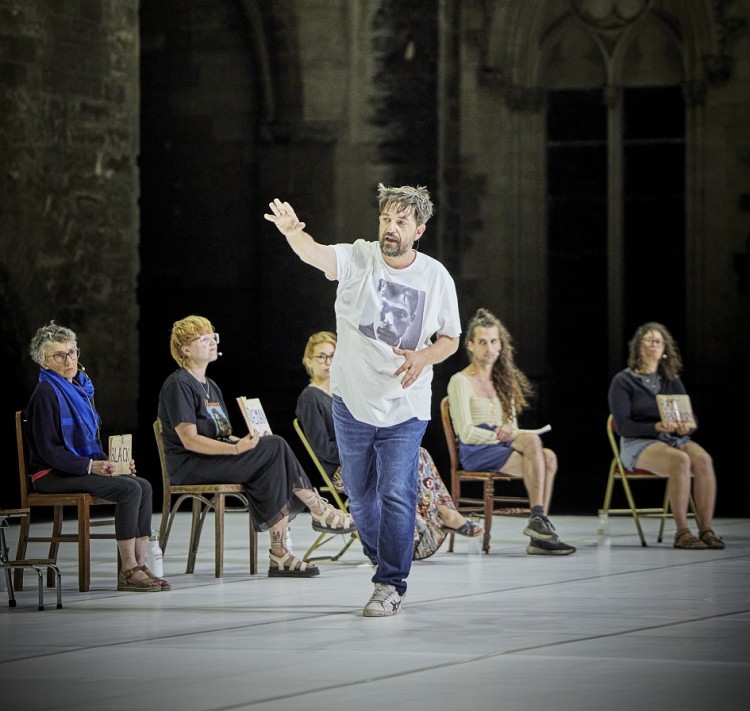 ▲ 티아고 호드리게즈의 '바이 하트' .ⓒChristophe Raynaud de Lage - Festival d_Avignon